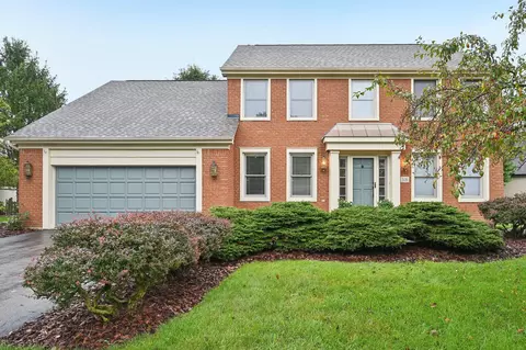 326 Olenview Cir W, Powell, OH 43065