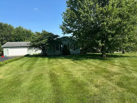 2335 W Choctaw Dr, London, OH 43140