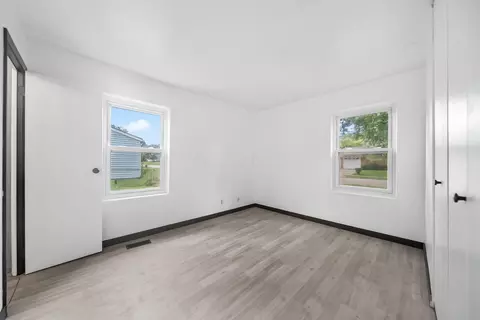 Bedroom - 1950 Sturgeon St, Springfield, OH 45506 photo 7 of 7
