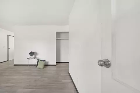 Entry Way - 1950 Sturgeon St, Springfield, OH 45506 photo 1 of 3