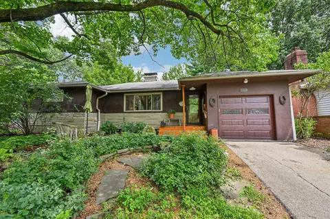 1060 Morning St, Worthington, OH 43085