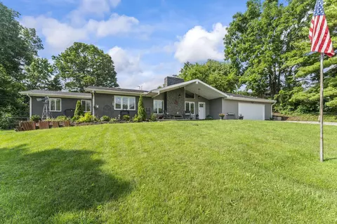 2805 Cottonwood Dr, Springfield, OH 45504