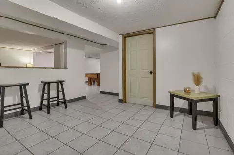 Entry Way - 1845 Roberta Dr, Heath, OH 43056 photo 2 of 2