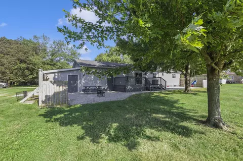 Exterior - 1845 Roberta Dr, Heath, OH 43056 photo 9 of 19