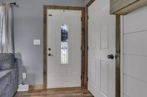 Entry Way - 1845 Roberta Dr, Heath, OH 43056 photo 1 of 2