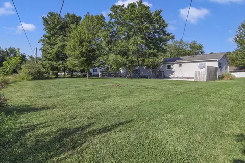 Exterior - 1845 Roberta Dr, Heath, OH 43056 photo 15 of 19