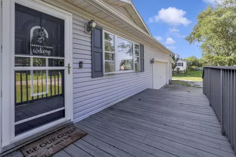 Exterior - 1845 Roberta Dr, Heath, OH 43056 photo 5 of 19