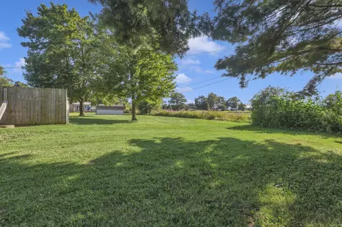Exterior - 1845 Roberta Dr, Heath, OH 43056 photo 14 of 19