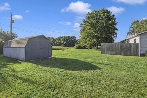 Exterior - 1845 Roberta Dr, Heath, OH 43056 photo 18 of 19