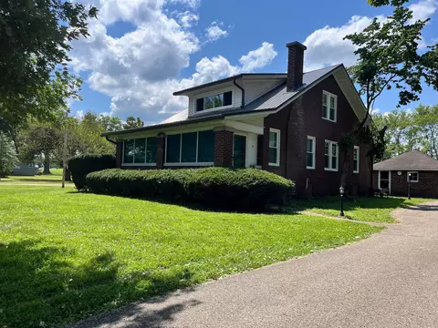 4015 Roseville Rd, Zanesville, OH 43701