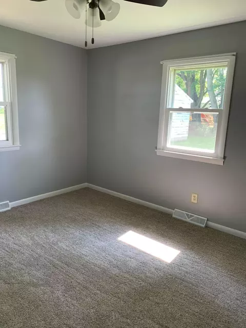 Bedroom - 365 Meadow Dr, Circleville, OH 43113 photo 2 of 5