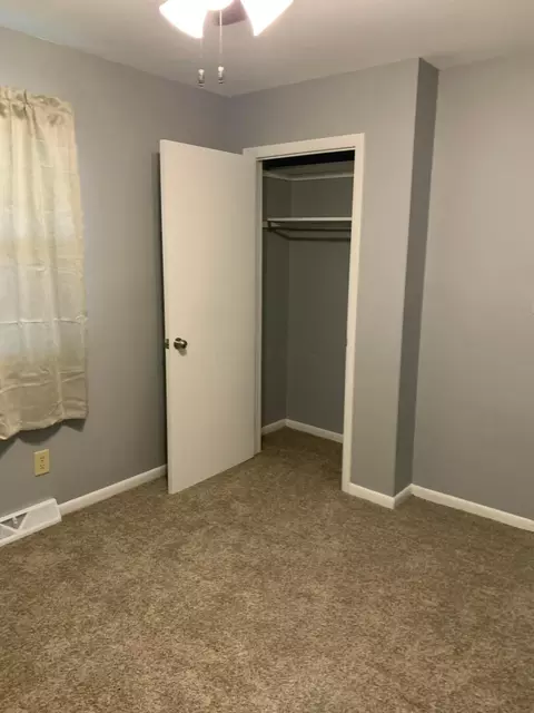 Bedroom - 365 Meadow Dr, Circleville, OH 43113 photo 5 of 5