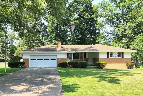 1067 Delwood Rd, Mansfield, OH 44905