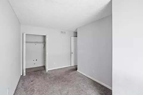 515 Clairbrook Ave, Columbus, OH 43228 photo 16