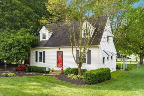 301 Moull St, Newark, OH 43055