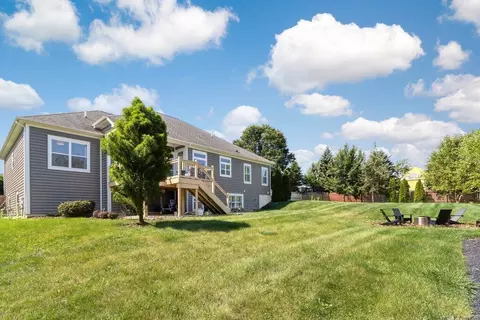 Exterior - 46 E Waterview Dr, Powell, OH 43065 photo 6 of 8