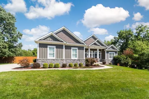 Exterior - 46 E Waterview Dr, Powell, OH 43065 photo 3 of 8