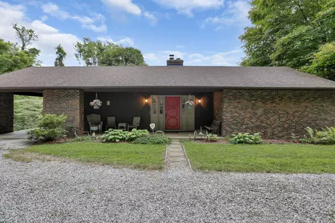 8615 Benson Rd NW, Carroll, OH 43112