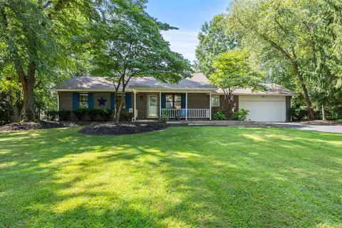 6720 Fleur Dr, Westerville, OH 43082