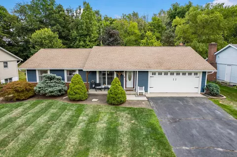 892 Hickory Dr, Marysville, OH 43040