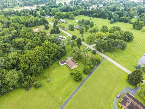 360 N Bird Rd, Springfield, OH 45503 photo 5