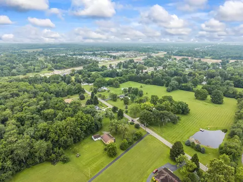360 N Bird Rd, Springfield, OH 45503 photo 6