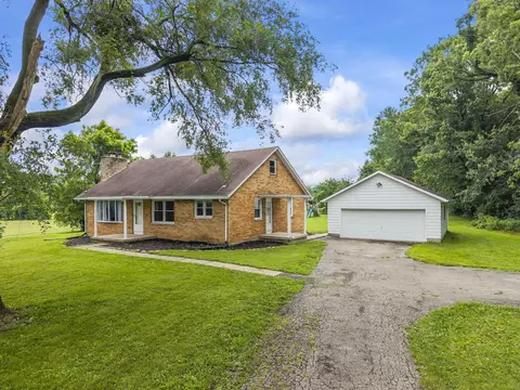 360 N Bird Rd, Springfield, OH 45503 photo 3