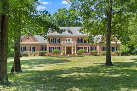 5455 Plantation Rd, Sunbury, OH 43074