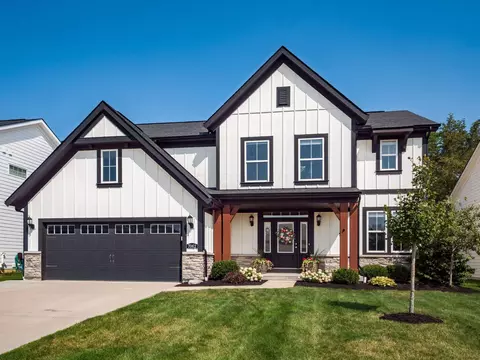 7062 Scarlet Oak Dr, Hilliard, OH 43026