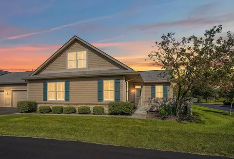 6566 Lakeview Cir, Canal Winchester, OH 43110