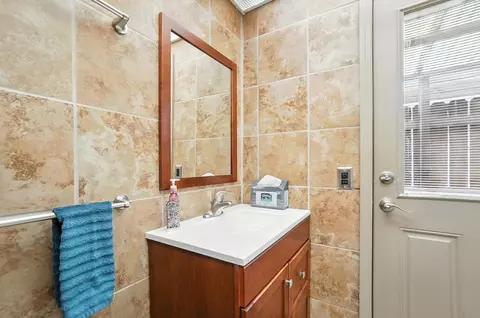 Bath - 851 E Center St, Marion, OH 43302 photo 1 of 7
