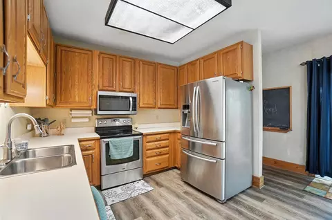 Kitchen - 851 E Center St, Marion, OH 43302 photo 5 of 8
