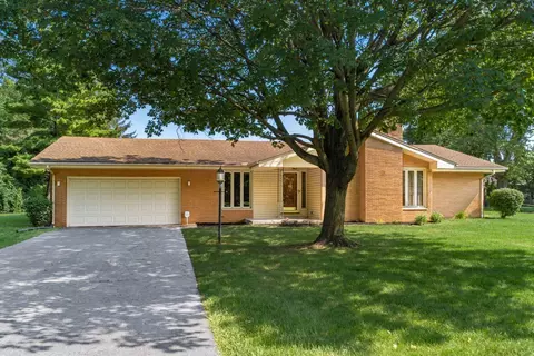 4230 Ongaro Dr, Columbus, OH 43204
