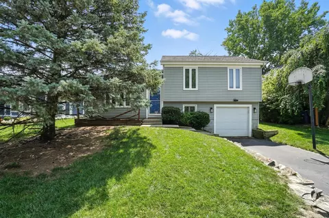 1735 Gardenstone Dr, Columbus, OH 43235