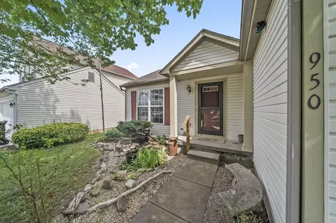 950 Robmeyer Dr, Columbus, OH 43207 photo 2