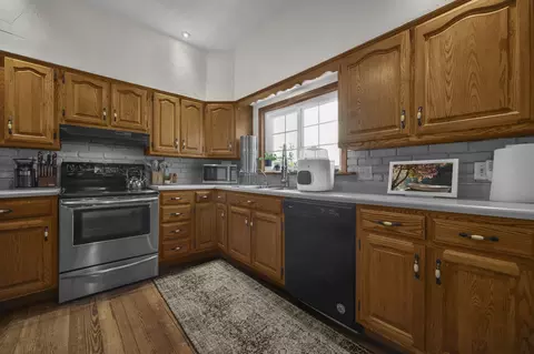 Kitchen - 60 High St, Fredericktown, OH 43019 photo 1 of 1