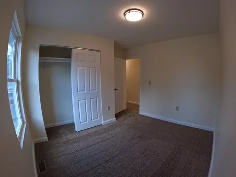 Bedroom - 224 E Central Ave, Delaware, OH 43015 photo 3 of 6