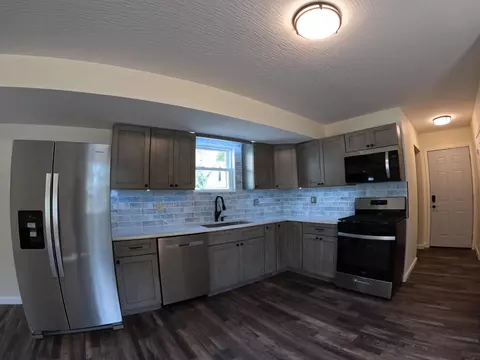 Kitchen - 224 E Central Ave, Delaware, OH 43015 photo 3 of 3