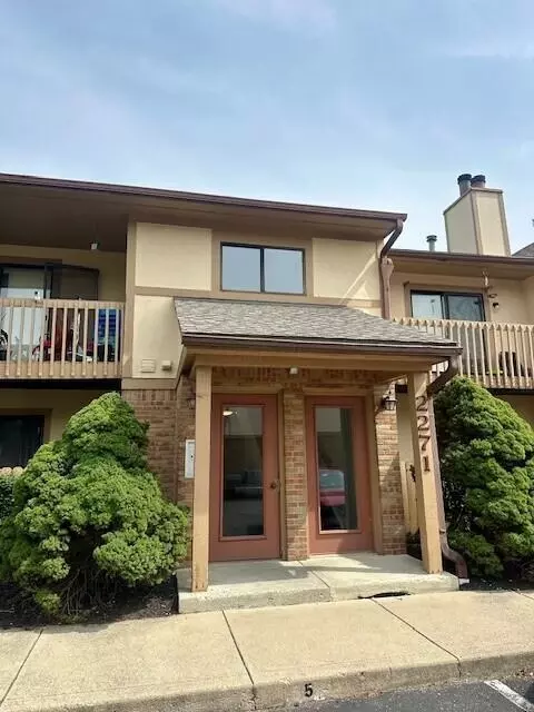 2271 Hedgerow Rd #2271G, Columbus, OH 43220