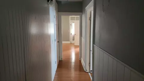 Entry Way - 122 W Mill St, Circleville, OH 43113 photo 1 of 1