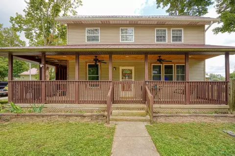 Exterior - 11988 Main St, Adelphi, OH 43101 photo 6 of 24