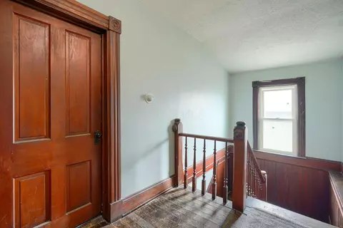 Entry Way - 11988 Main St, Adelphi, OH 43101 photo 2 of 5
