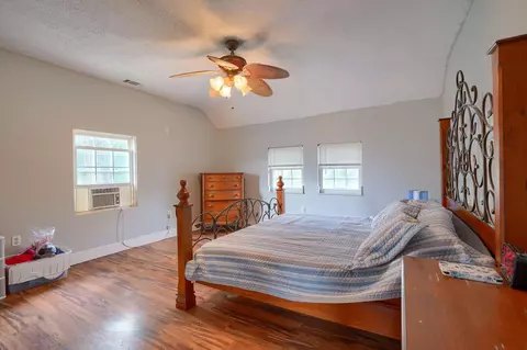 Bedroom - 11988 Main St, Adelphi, OH 43101 photo 4 of 10