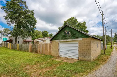 Exterior - 11988 Main St, Adelphi, OH 43101 photo 10 of 24