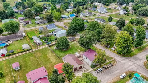 View/Area - 11988 Main St, Adelphi, OH 43101 photo 8 of 9