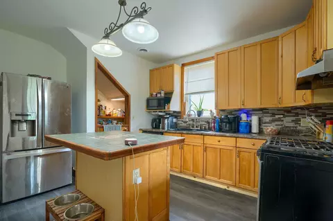 Kitchen - 11988 Main St, Adelphi, OH 43101 photo 2 of 3