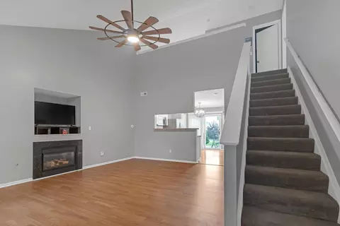 Living - 9217 Flintlock Pl, Orient, OH 43146 photo 3 of 4