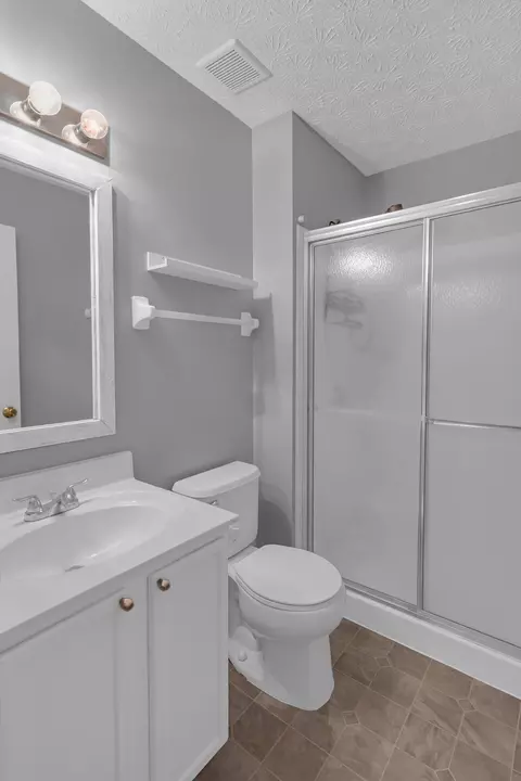 Bath - 9217 Flintlock Pl, Orient, OH 43146 photo 5 of 5