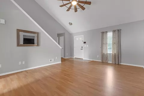 Living - 9217 Flintlock Pl, Orient, OH 43146 photo 4 of 4