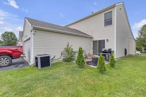 Exterior - 9217 Flintlock Pl, Orient, OH 43146 photo 4 of 5
